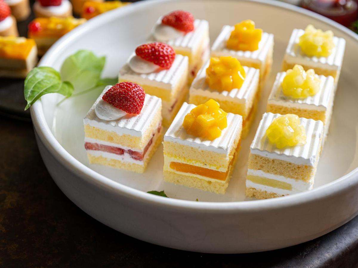 Hotel New Otani Tokyo The Main Esterno foto Petit fours